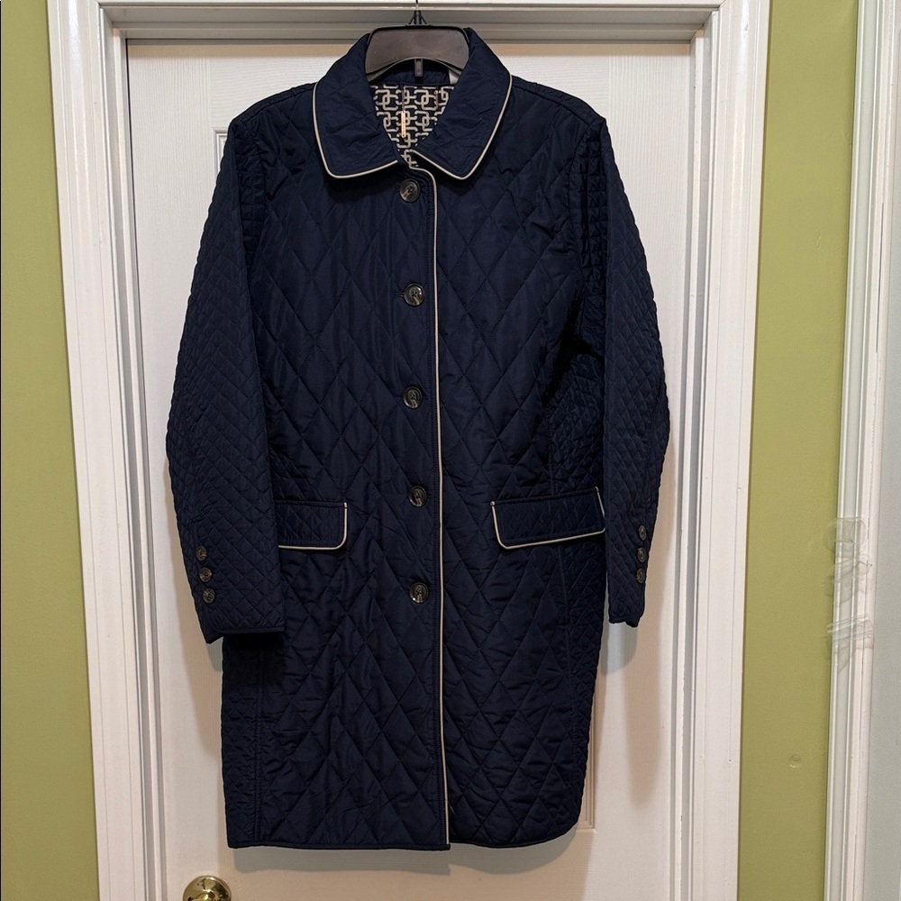 Chicos- Dark Navy with Tan trim Quilted Women's Coat - Chicos size 3 US 16/18